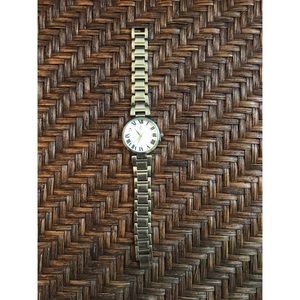 Gold Charming Harlow watch